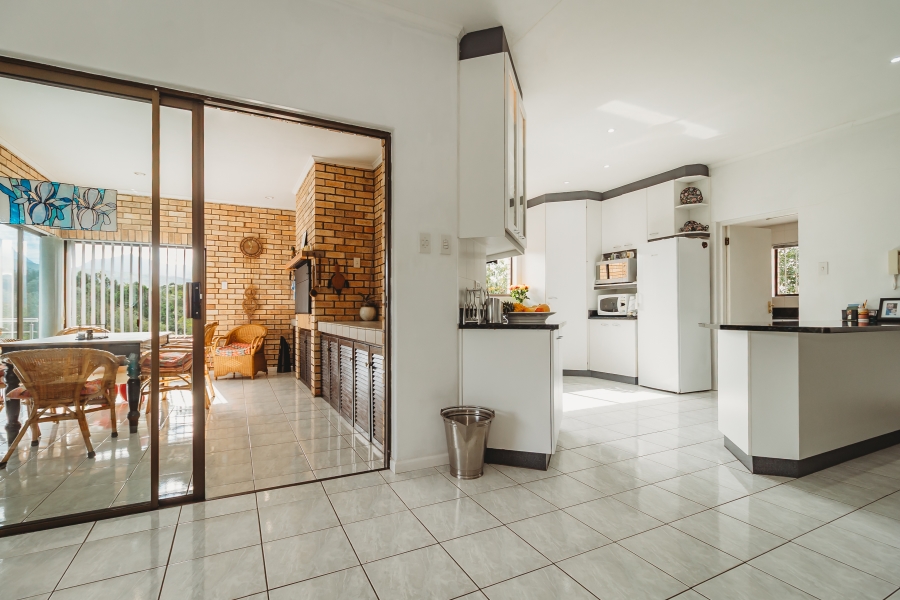 4 Bedroom Property for Sale in Bergsig Western Cape